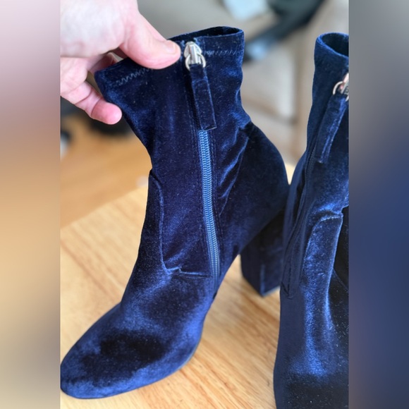 Steve Madden Blue Velvet Ankle Boots - Picture 3 of 11